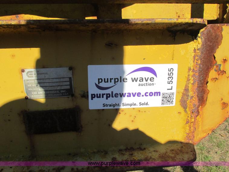 image for item L5355 1980 CEI 25H0H-TMS oil heater tank