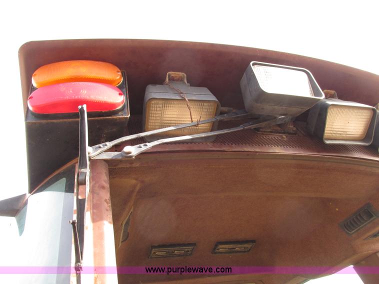 image for item L5372 1994 Case 580 Super K backhoe