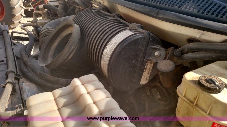 image for item L6056 2004 Chevrolet C4500 flatbed truck