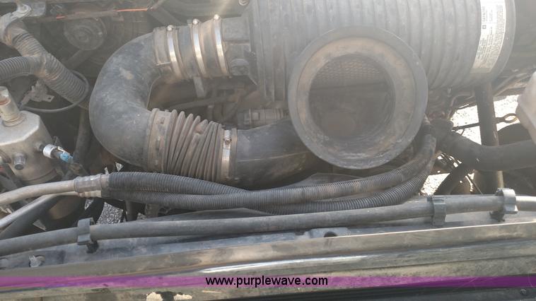 image for item L6056 2004 Chevrolet C4500 flatbed truck