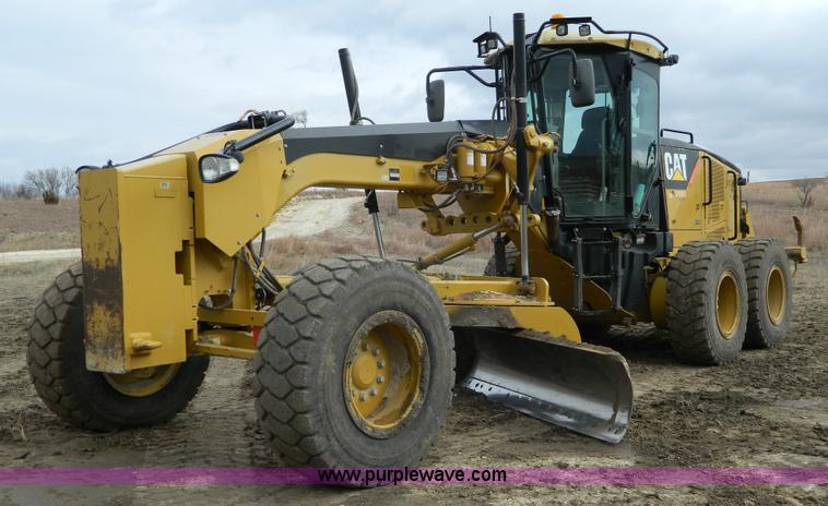 image for item L7286 2010 Caterpillar 160M motor grader