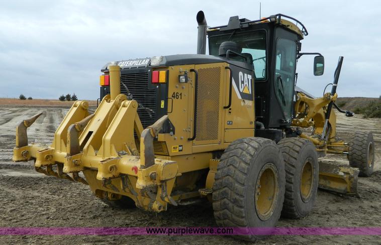 image for item L7286 2010 Caterpillar 160M motor grader