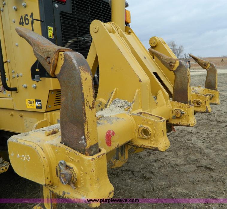 image for item L7286 2010 Caterpillar 160M motor grader