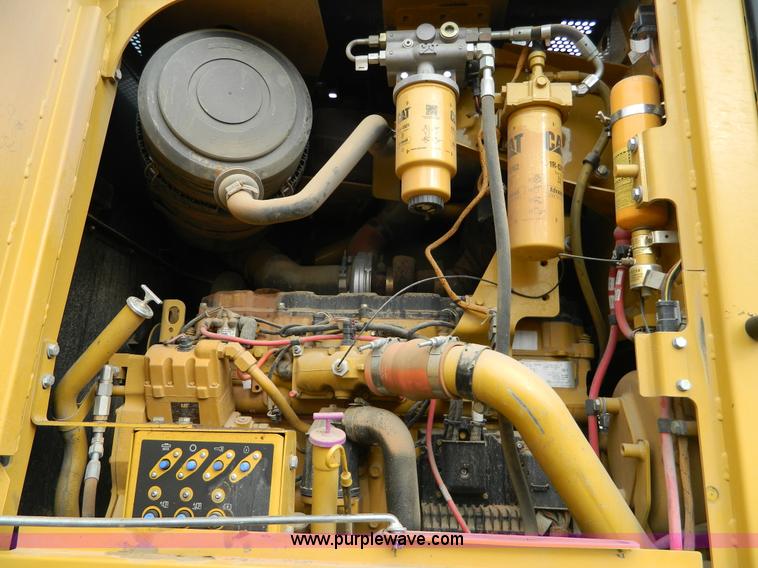 image for item L7286 2010 Caterpillar 160M motor grader