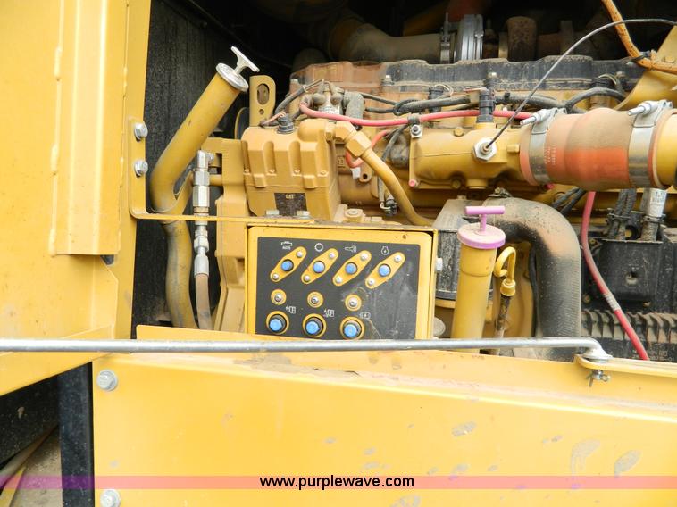 image for item L7286 2010 Caterpillar 160M motor grader