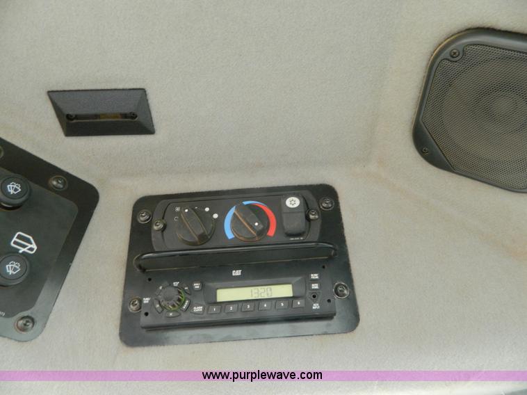 image for item L7286 2010 Caterpillar 160M motor grader