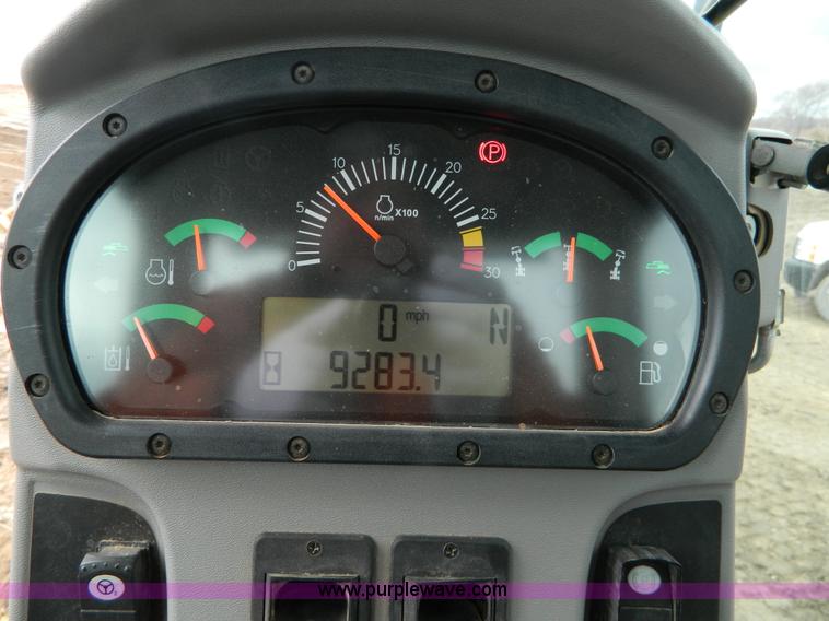 image for item L7286 2010 Caterpillar 160M motor grader