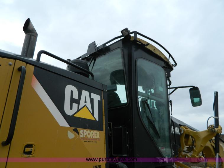 image for item L7286 2010 Caterpillar 160M motor grader