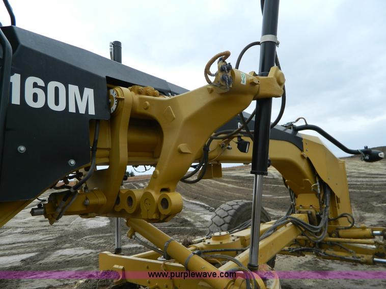 image for item L7286 2010 Caterpillar 160M motor grader