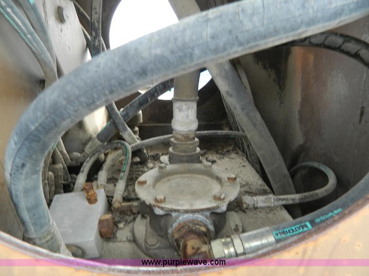 image for item L7288 1977 Ford 800 crane truck