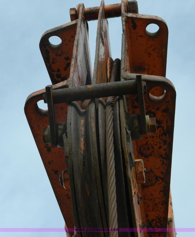 image for item L7288 1977 Ford 800 crane truck