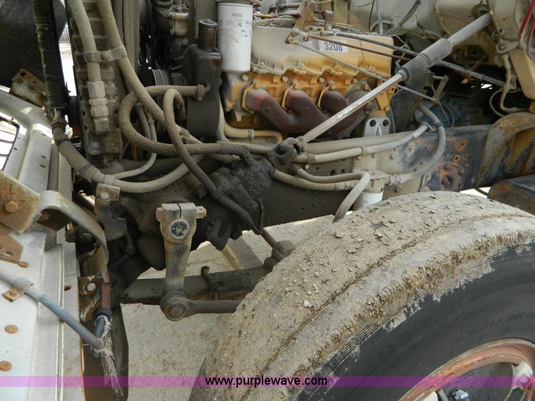 image for item L7288 1977 Ford 800 crane truck