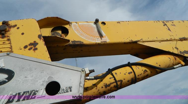 image for item L7289 1993 International 4700 crane truck