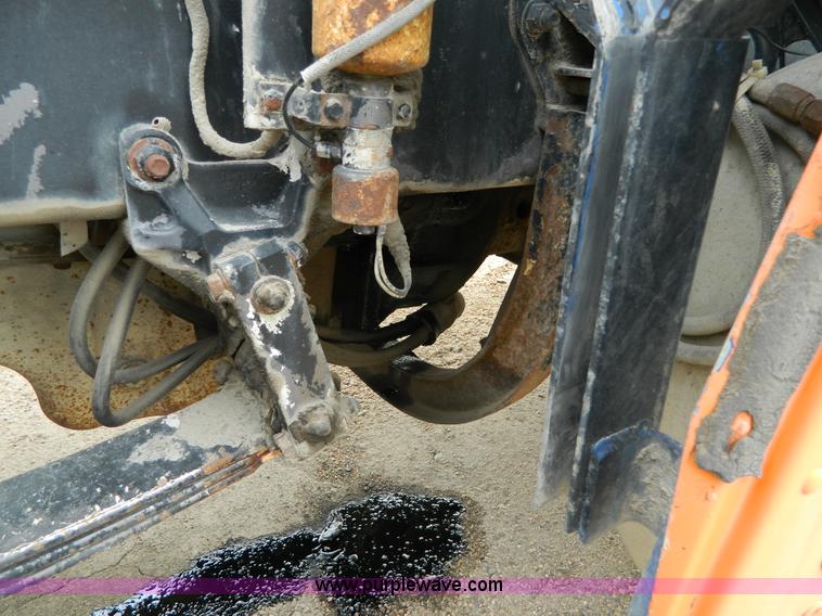 image for item L7291 1985 Freightliner semi truck