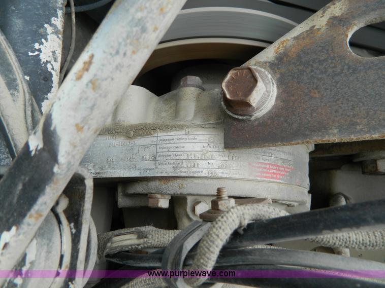 image for item L7291 1985 Freightliner semi truck