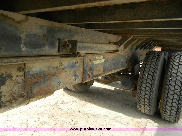 image for item L7292 1988 Mack R690ST dump truck