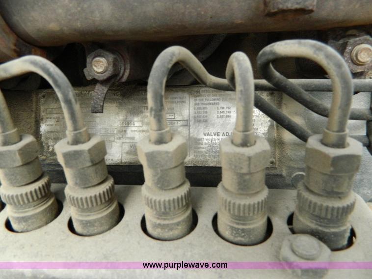 image for item L7292 1988 Mack R690ST dump truck