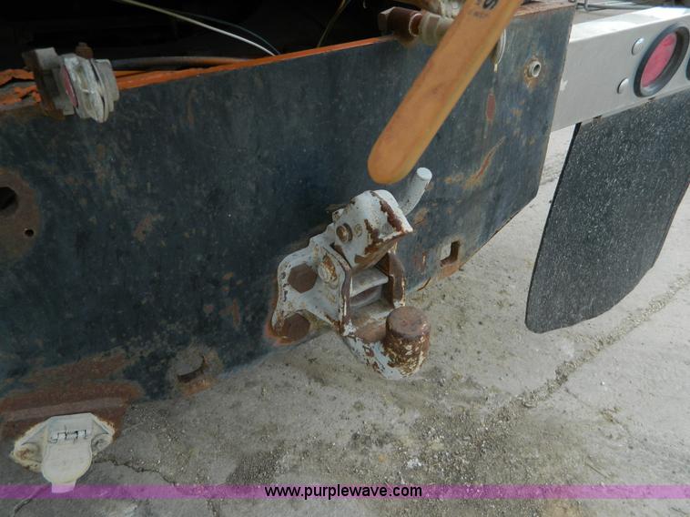 image for item L7293 1987 Freightliner FLC-64T water truck