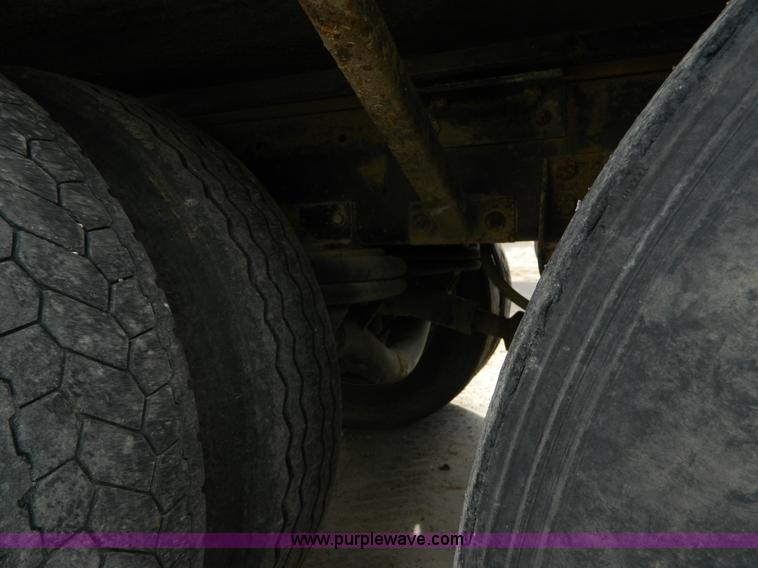 image for item L7293 1987 Freightliner FLC-64T water truck