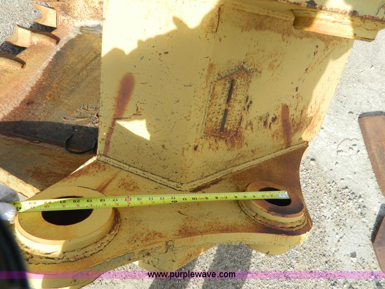 image for item L7294 Hensley Ladco 30U48 excavator bucket
