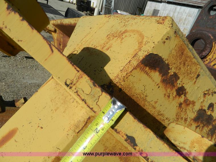 image for item L7294 Hensley Ladco 30U48 excavator bucket