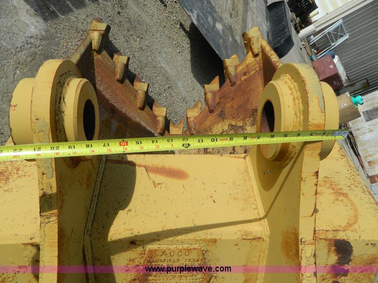image for item L7294 Hensley Ladco 30U48 excavator bucket