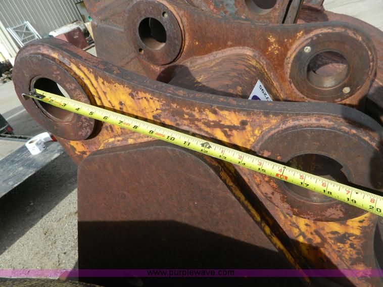 image for item L7295 Excavator bucket