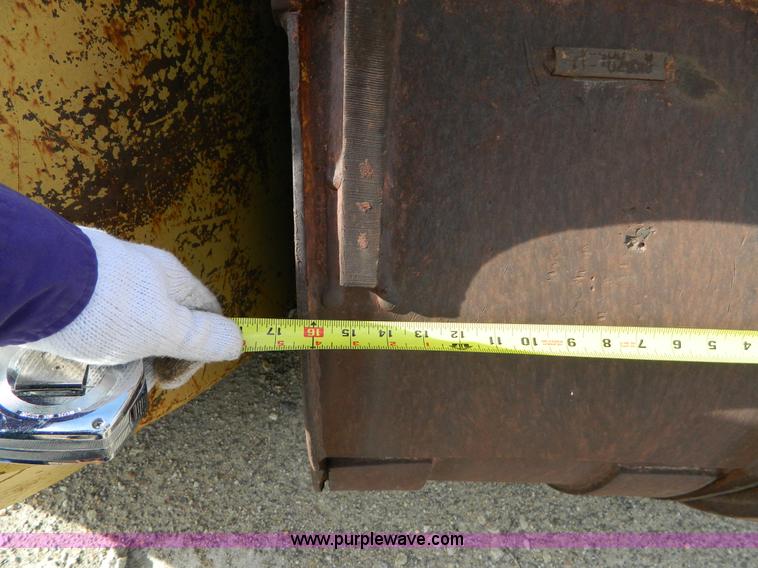 image for item L7295 Excavator bucket