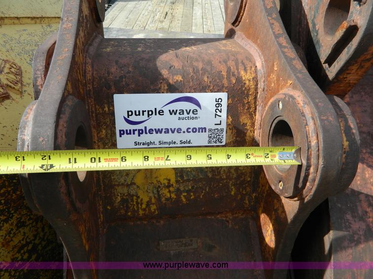 image for item L7295 Excavator bucket