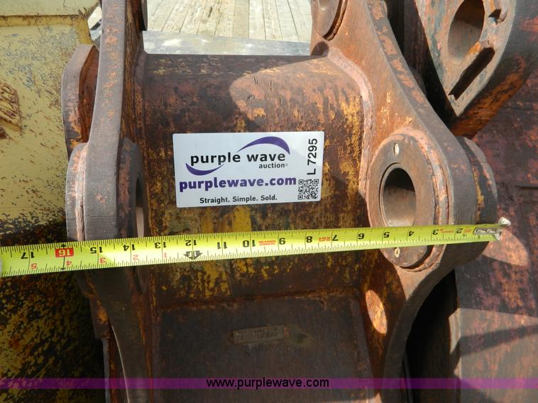 image for item L7295 Excavator bucket