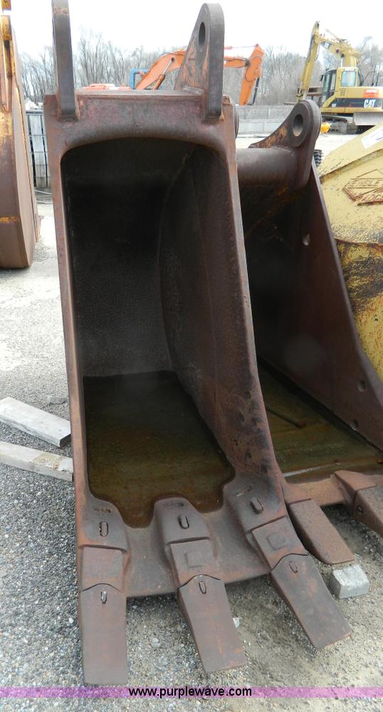 image for item L7296 Eaco excavator bucket