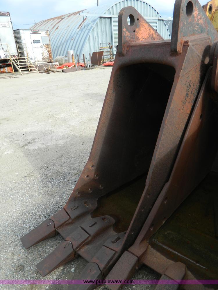 image for item L7296 Eaco excavator bucket