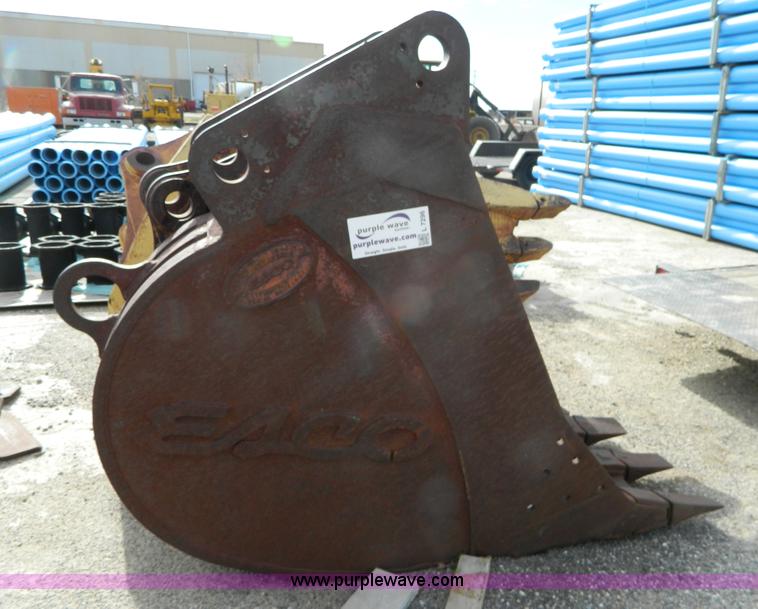 image for item L7296 Eaco excavator bucket