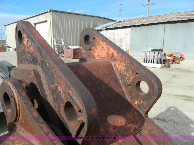 image for item L7296 Eaco excavator bucket