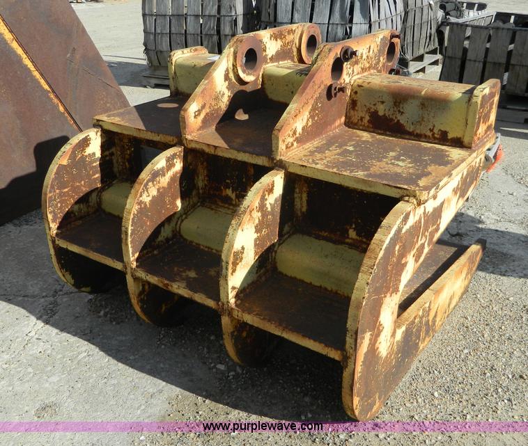 image for item L7297 Ajusta bucket