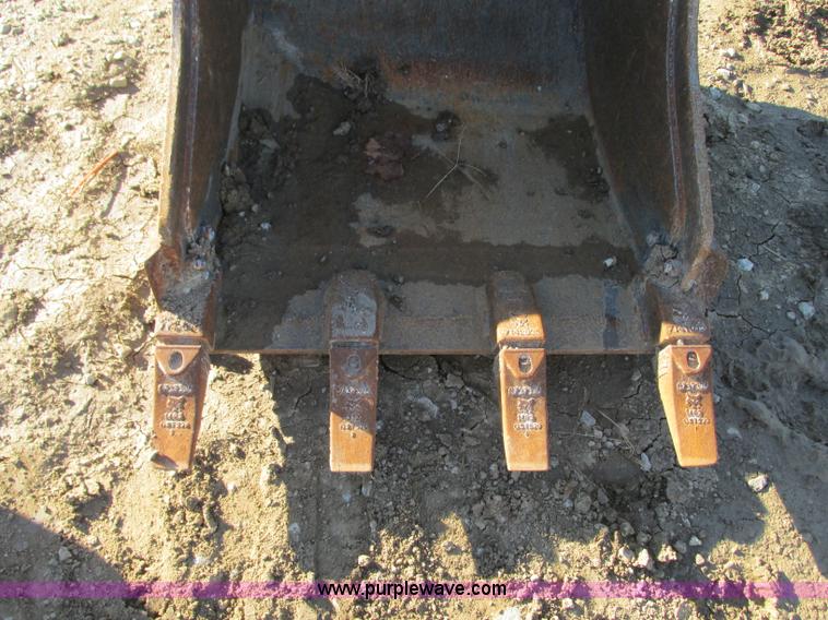 image for item N9271 Bobcat Mini-X bucket