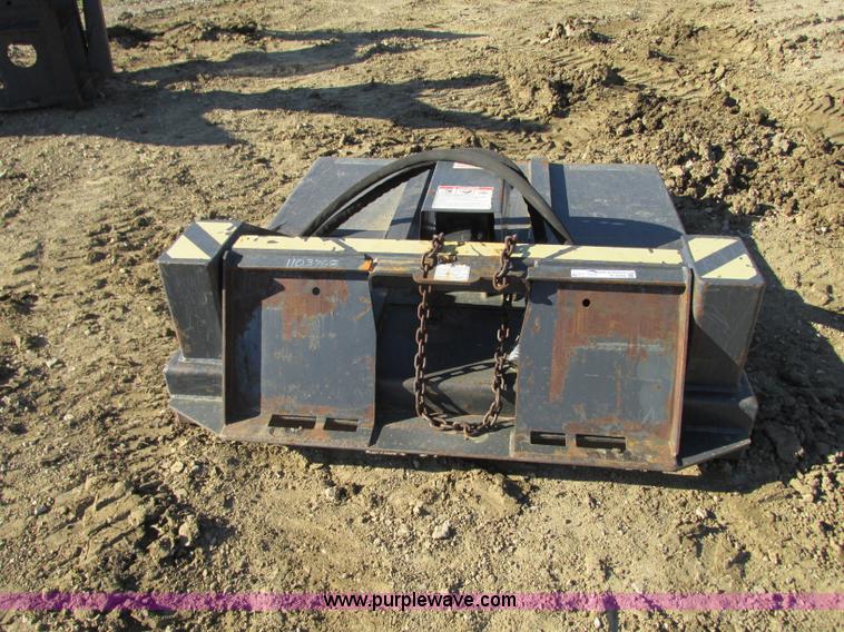 Ambusher rotary mower in Blue Springs, MO Item N9294 sold Purple Wave