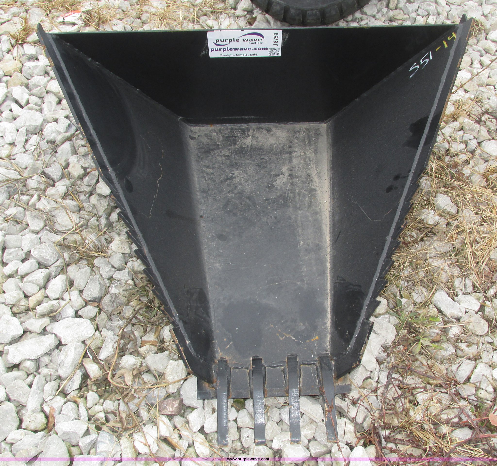 Tomahawk skid steer stump bucket in Omaha, NE Item J8759 sold