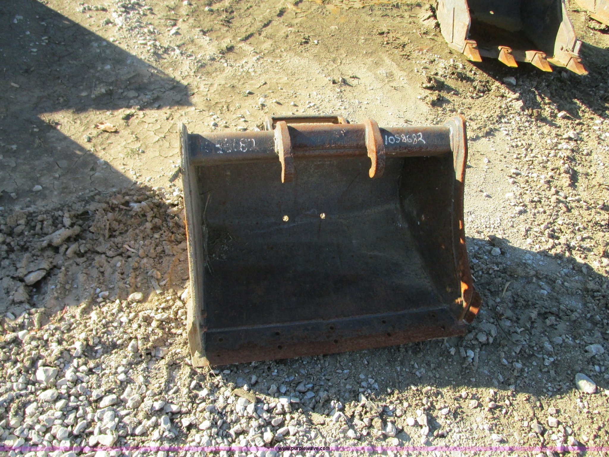 Bobcat MiniX bucket in Blue Springs, MO Item N9275 sold Purple Wave