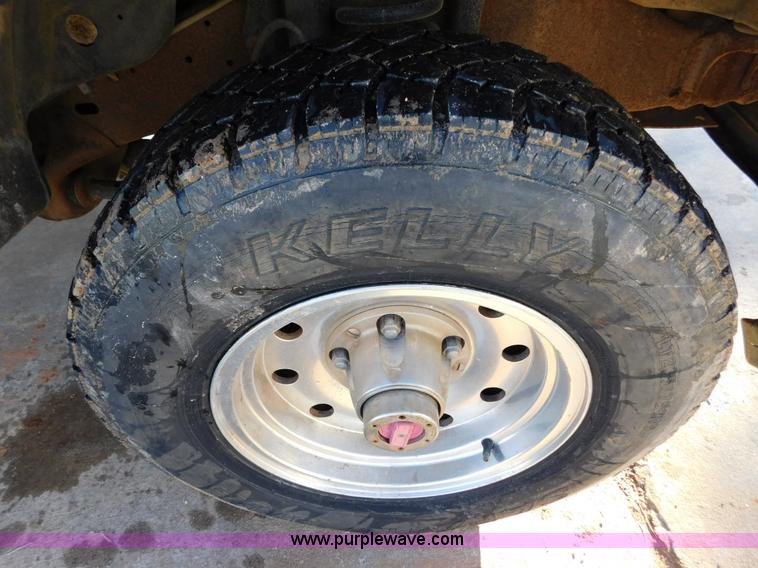 image for item AW9356 1994 Ford F150 XLT SuperCab pickup truck