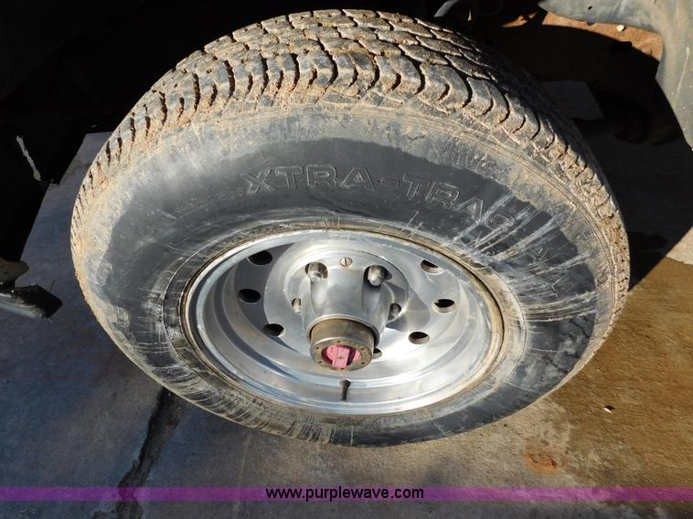 image for item AW9356 1994 Ford F150 XLT SuperCab pickup truck