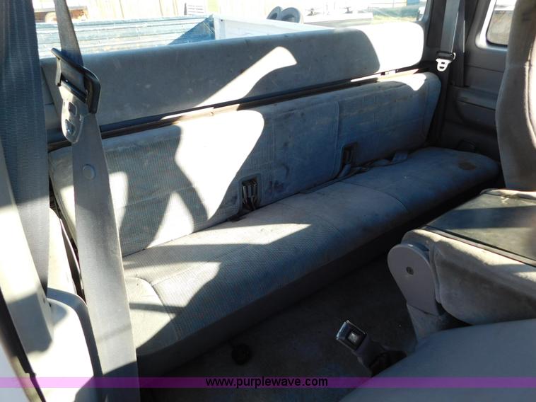 image for item AW9356 1994 Ford F150 XLT SuperCab pickup truck