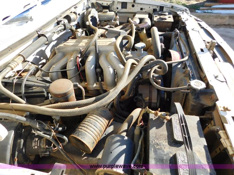 image for item AW9356 1994 Ford F150 XLT SuperCab pickup truck