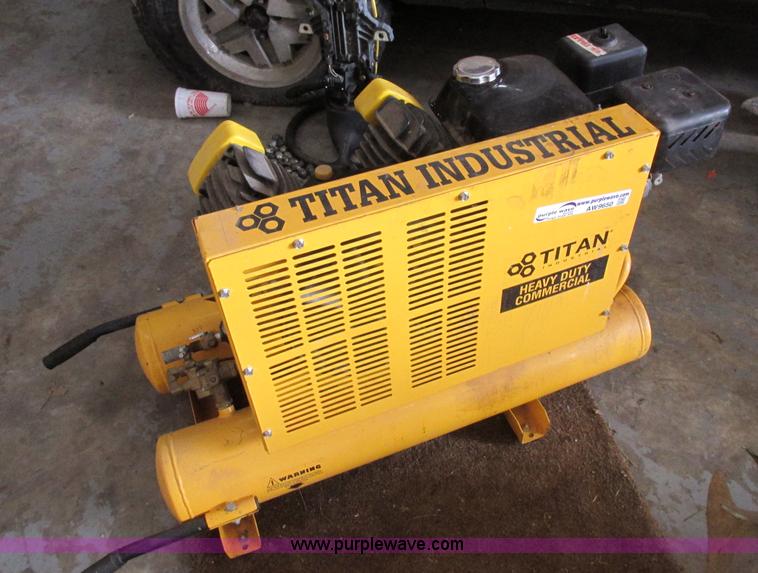 image for item AW9650 Titan air compressor