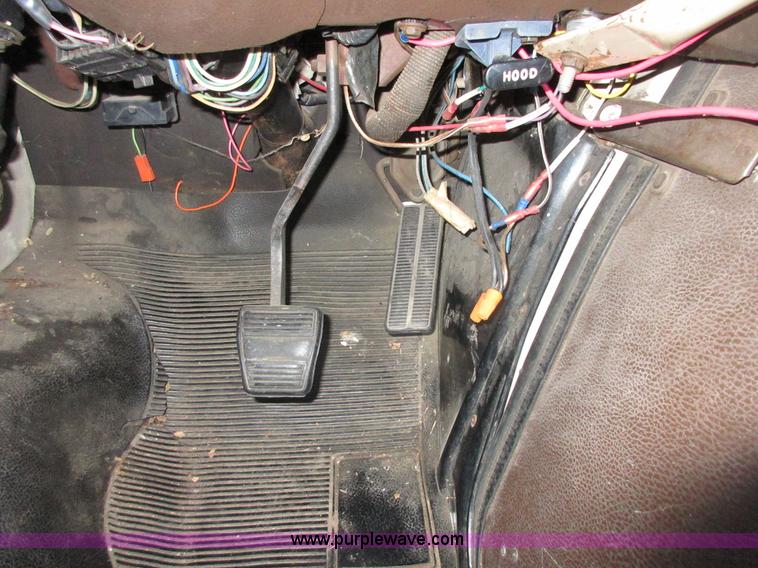 image for item BB9020 1985 Chevrolet G30 van