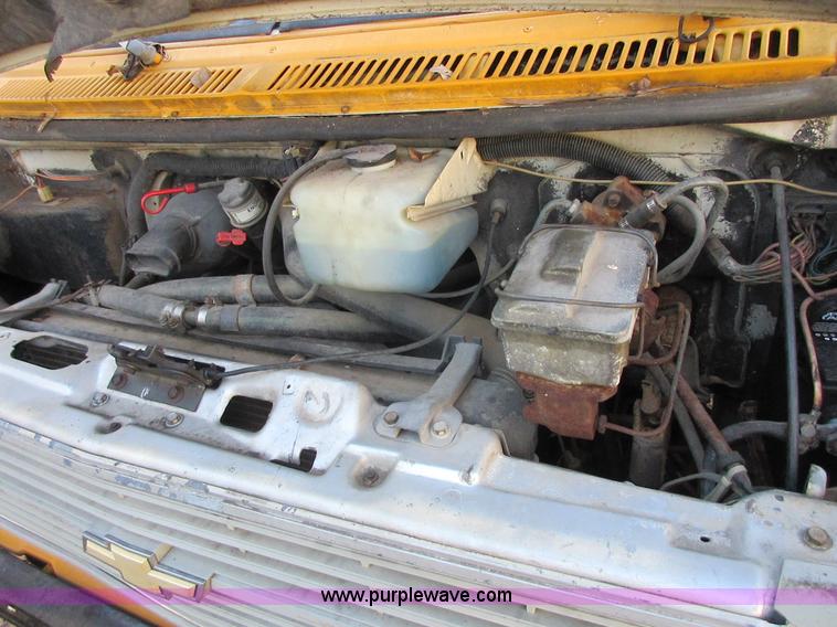 image for item BB9020 1985 Chevrolet G30 van