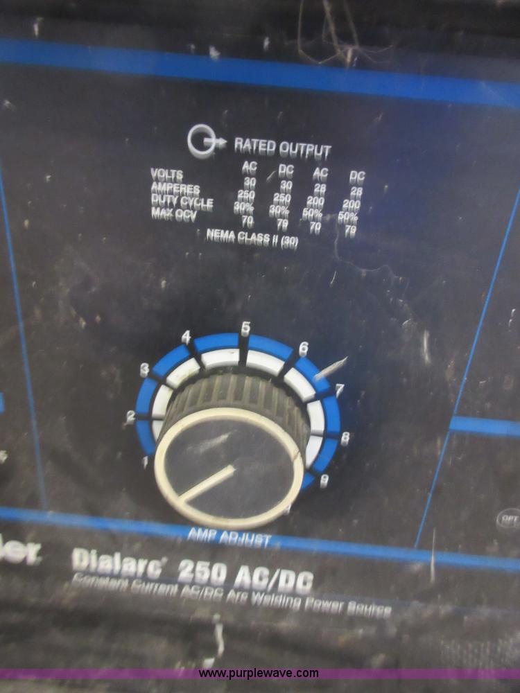 image for item BB9030 Miller Dialarc 250 arc welder