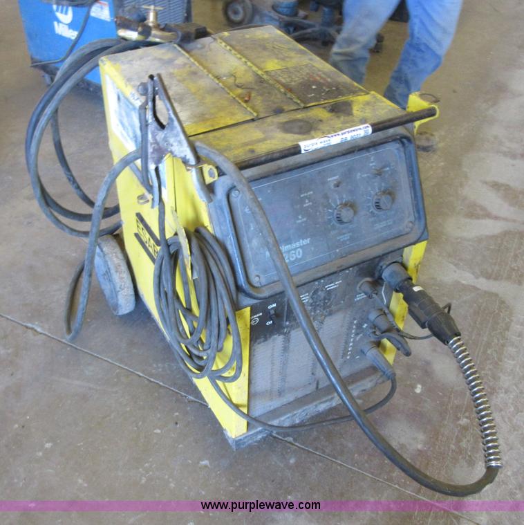 Esab Multimaster 260 wire feed welder in Bartlesville, OK Item BB9031