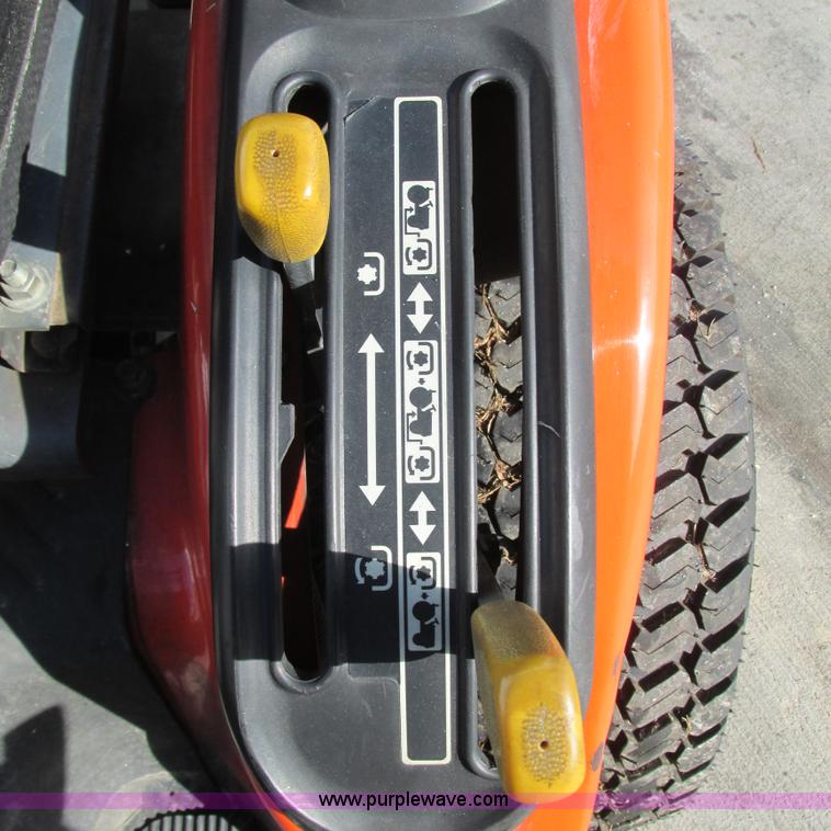 image for item BG9199 2003 Kubota BX1800 MFWD tractor