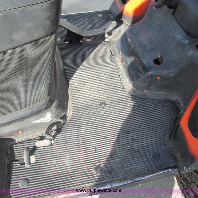 image for item BG9199 2003 Kubota BX1800 MFWD tractor